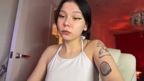 pinkdollylovv online show from January 19, 10:49 pm