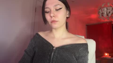 pinkdollylovv online show from March 11, 10:20 pm