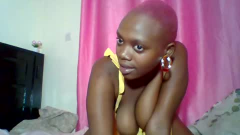 pinkdomina01 online show from June 28, 9:32 pm