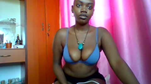 pinkdomina01 online show from June 26, 7:53 am