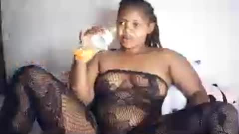 pinkkitty001 online show from June 12, 7:00 pm