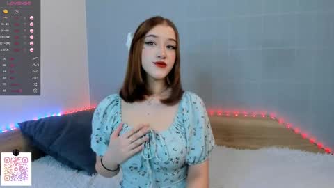 Snapshot of pinkncrazy chatting on February 12, 2:44 pm The princess of your dreams online show from February 12, 2:44 pm