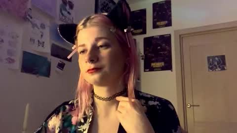 Sara online show from October 7, 8:57 pm