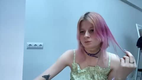 Sara online show from October 22, 7:19 pm