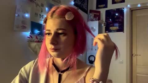 Sara online show from September 17, 4:27 pm