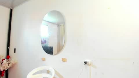 pinky_f00x online show from June 22, 7:22 pm