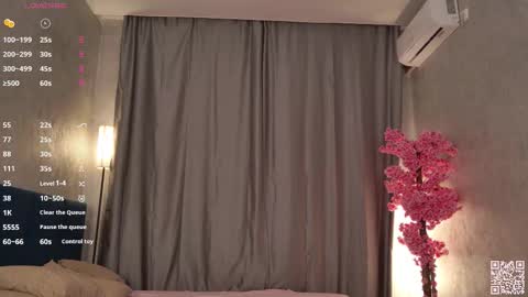 Snapshot of pinky_p1e69 chatting on October 11, 9:39 pm Elis online show from October 11, 9:39 pm
