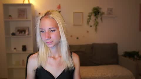 Piper Perri online show from July 8, 6:54 pm