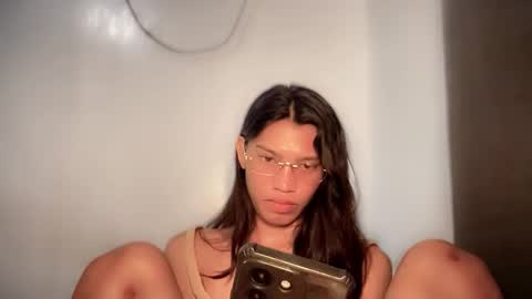 Jayve online show from March 18, 3:28 pm