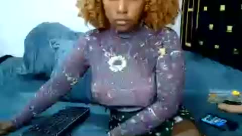pixietease1 online show from July 6, 7:02 am