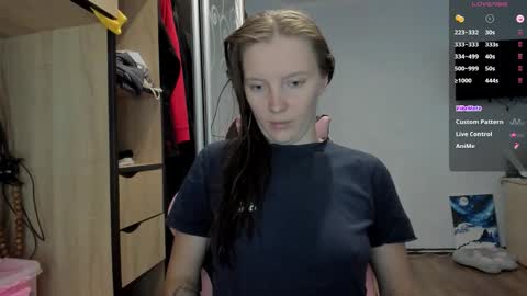 Snapshot of playful_mary chatting on September 18, 9:52 am Masha online show from September 18, 9:52 am