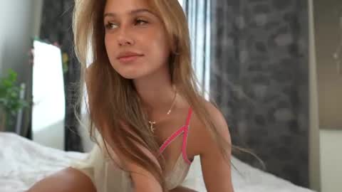 21 y.o Mila online show from July 22, 2:07 pm