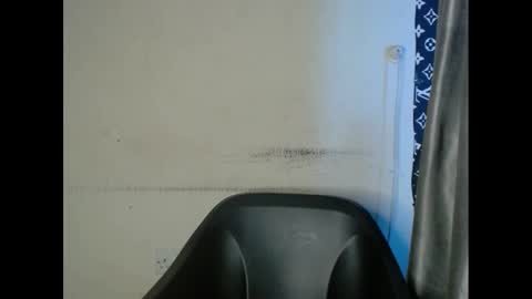 Snapshot of plumnjuicyx chatting on March 6, 5:46 am plumnjuicyx online show from March 6, 5:46 am