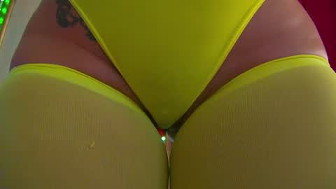 poison_milf_ online show from July 5, 4:19 am