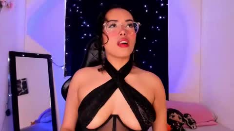 Snapshot of poison_willow chatting on February 18, 5:55 pm Willow Hours 12pm to 630pm Colombian time FRIDAY AND SUNDAY FREE DAYS online show from February 18, 5:55 pm