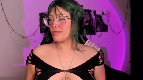 Willow                      Hours 12pm to 630pm Colombian time FRIDAY AND SUNDAY FREE DAYS online show from November 27, 5:49 pm