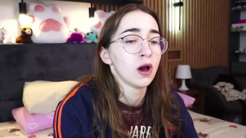 Polly online show from February 9, 7:43 am