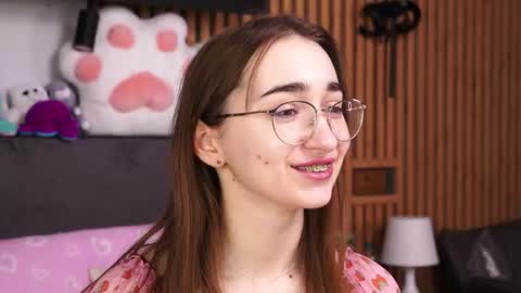 Polly online show from March 12, 8:28 am