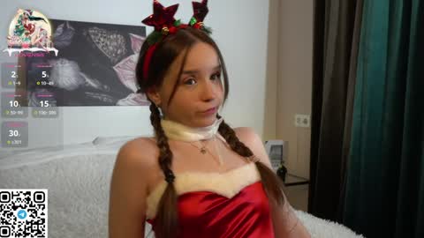 Snapshot of polly_dollie_ chatting on December 25, 8:07 pm Renet online show from December 25, 8:07 pm