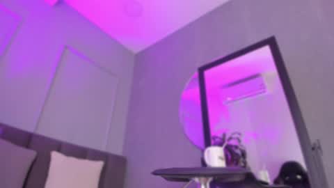 POLLY online show from November 22, 10:40 am