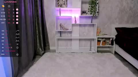       online show from January 12, 2:44 pm