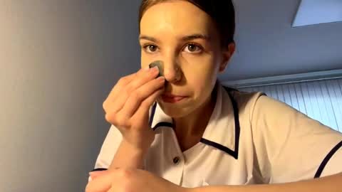 Eva online show from May 14, 3:29 pm