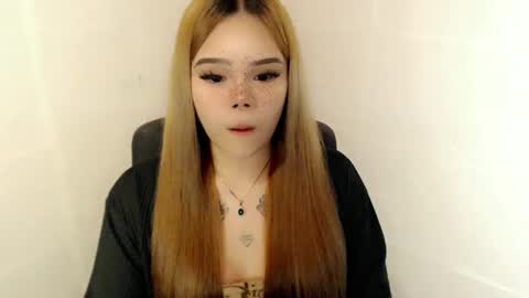 MAXXINE online show from October 23, 5:02 am