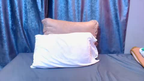 preggynwild online show from June 11, 3:36 am