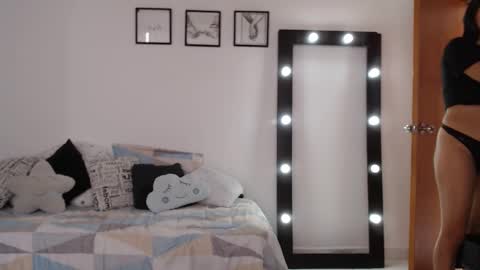 Snapshot of pregnant_love1 chatting on March 1, 3:27 pm ---- online show from March 1, 3:27 pm