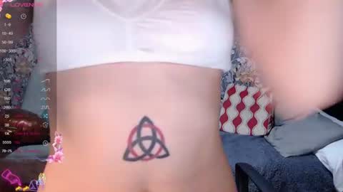 pretty_cristal22 online show from June 24, 12:31 am
