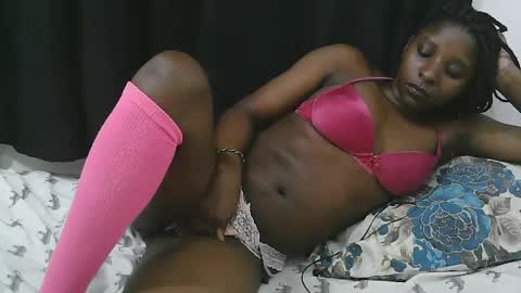 pretty online show from July 28, 2:13 pm