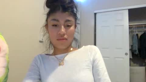 pretty_girl828687 online show from January 7, 4:27 am