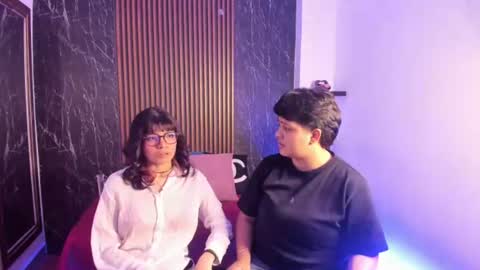 pretty_honey22 online show from June 26, 3:19 am