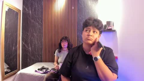 pretty_honey22 online show from June 30, 2:44 am