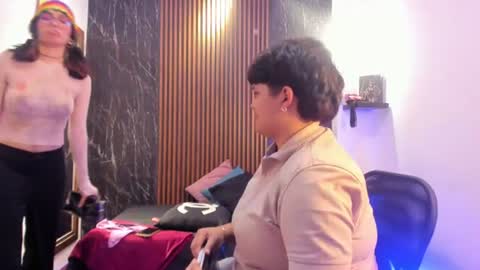 pretty_honey22 online show from June 28, 12:17 am
