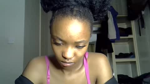 Snapshot of pretty_jazmine chatting on September 17, 1:58 am Jaz online show from September 17, 1:58 am