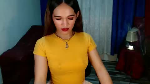 Snapshot of pretty_lady_kitty chatting on December 6, 10:38 am pretty_lady_kitty online show from December 6, 10:38 am