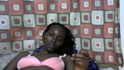 pretty_leila1 online show from January 18, 9:55 pm