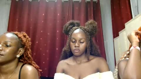 Pretty online show from March 23, 9:10 pm