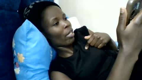 pretty_petite_ebony online show from June 16, 10:16 am