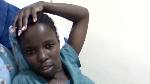 pretty_petite_ebony online show from July 31, 12:11 am