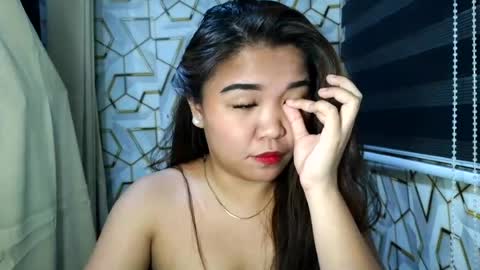 pretty_pharsa online show from August 5, 10:49 pm