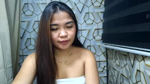pretty_pharsa online show from July 28, 8:52 pm