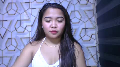 pretty_pharsa online show from July 14, 2:11 pm