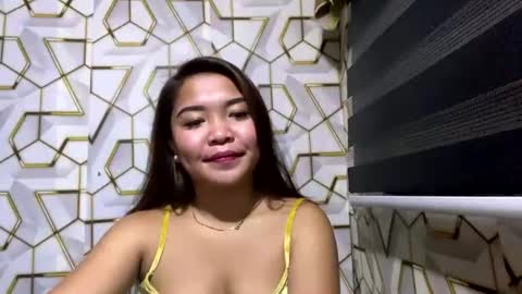 pretty_pharsa online show from July 2, 6:25 pm