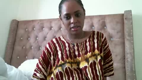 zii online show from October 25, 11:51 am