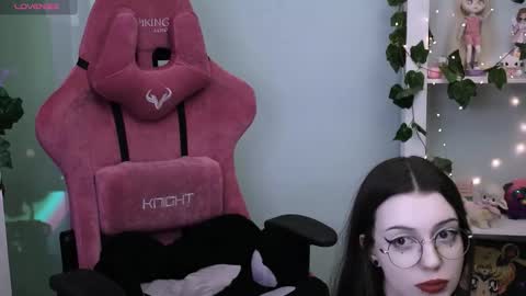 Violet online show from February 9, 2:36 am