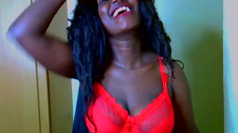 prettycandy0 online show from May 1, 11:08 pm