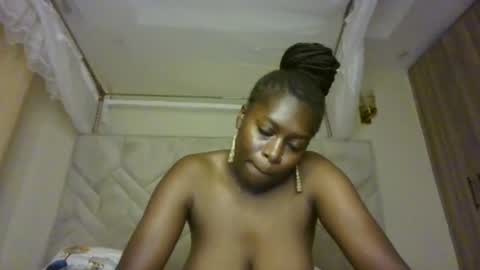 prettydulce online show from August 2, 2:25 am