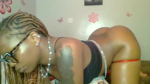 PrettyEla online show from July 13, 11:49 pm